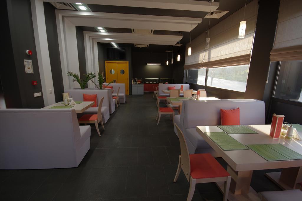 Mak Hotel